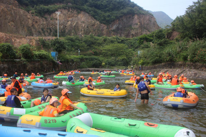 黃騰峽漂流 黃騰峽漂流
